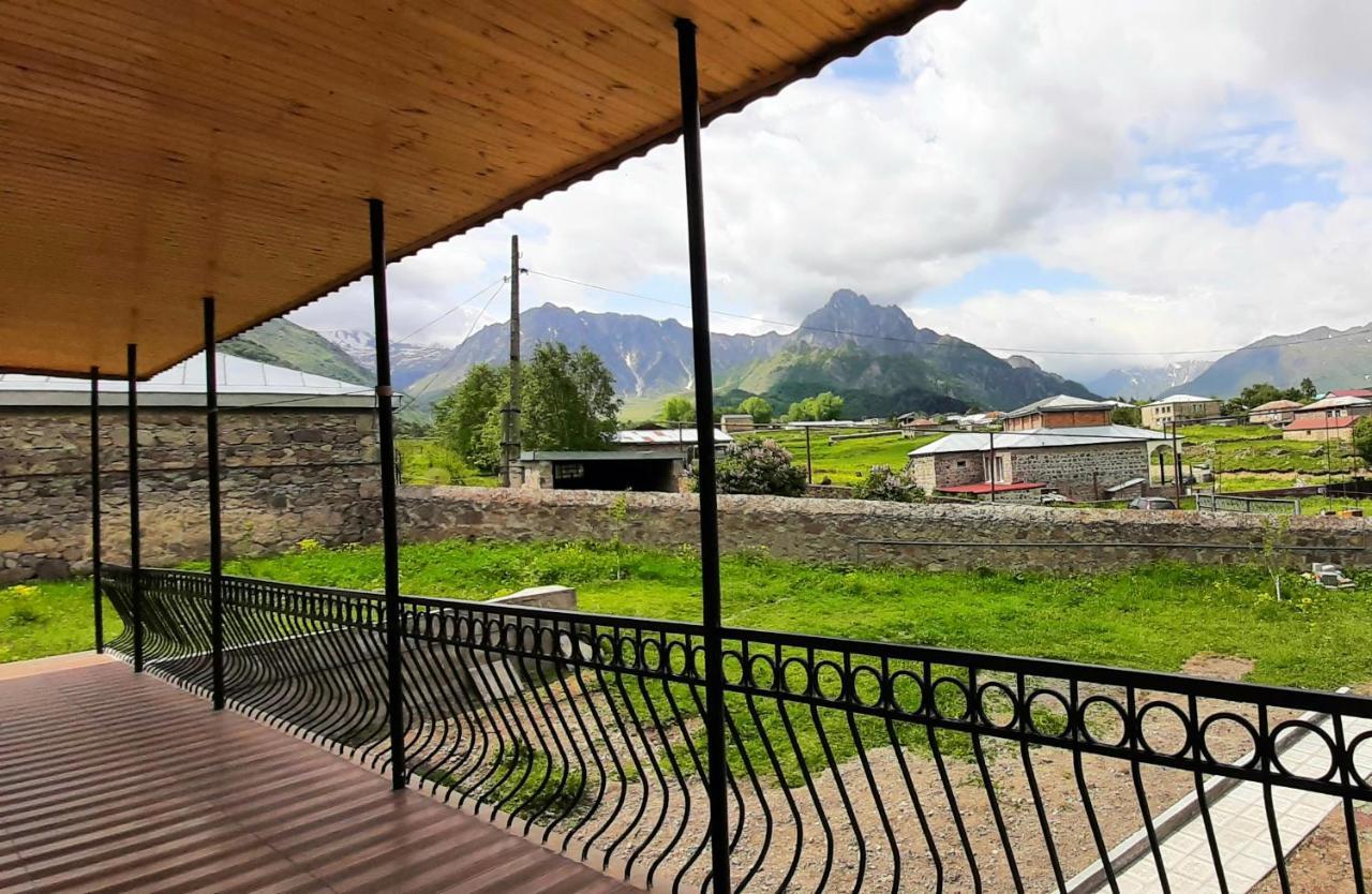 Hotel Garbani Stepantsminda Exterior photo