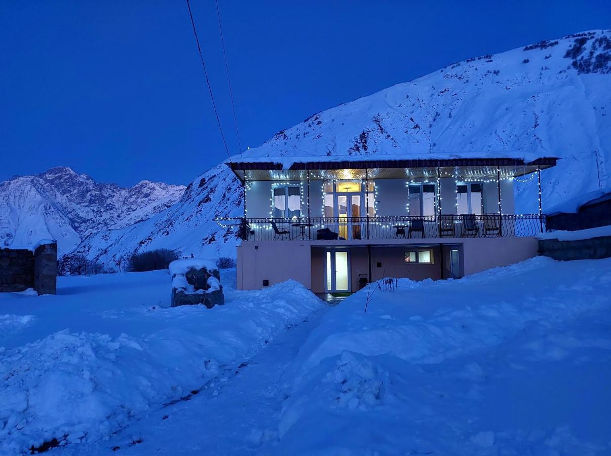 Hotel Garbani Stepantsminda Exterior photo