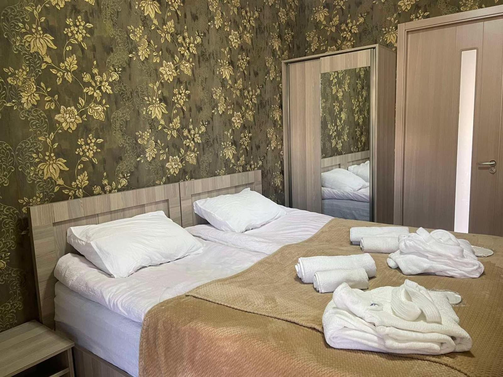 Hotel Garbani Stepantsminda Room photo